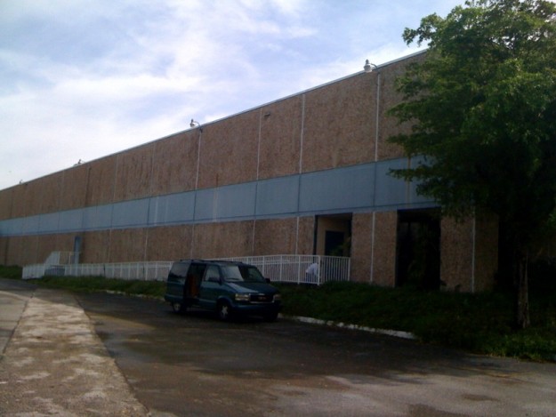 7379 nw 31 street warehouse photo