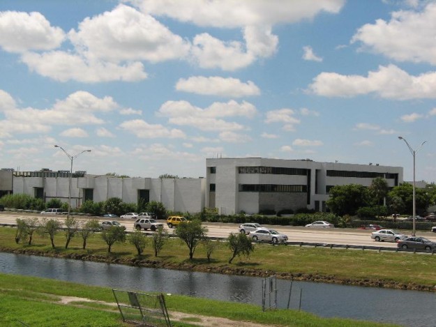 palmetto warehouse 1401 nw 78 avenue doral florida